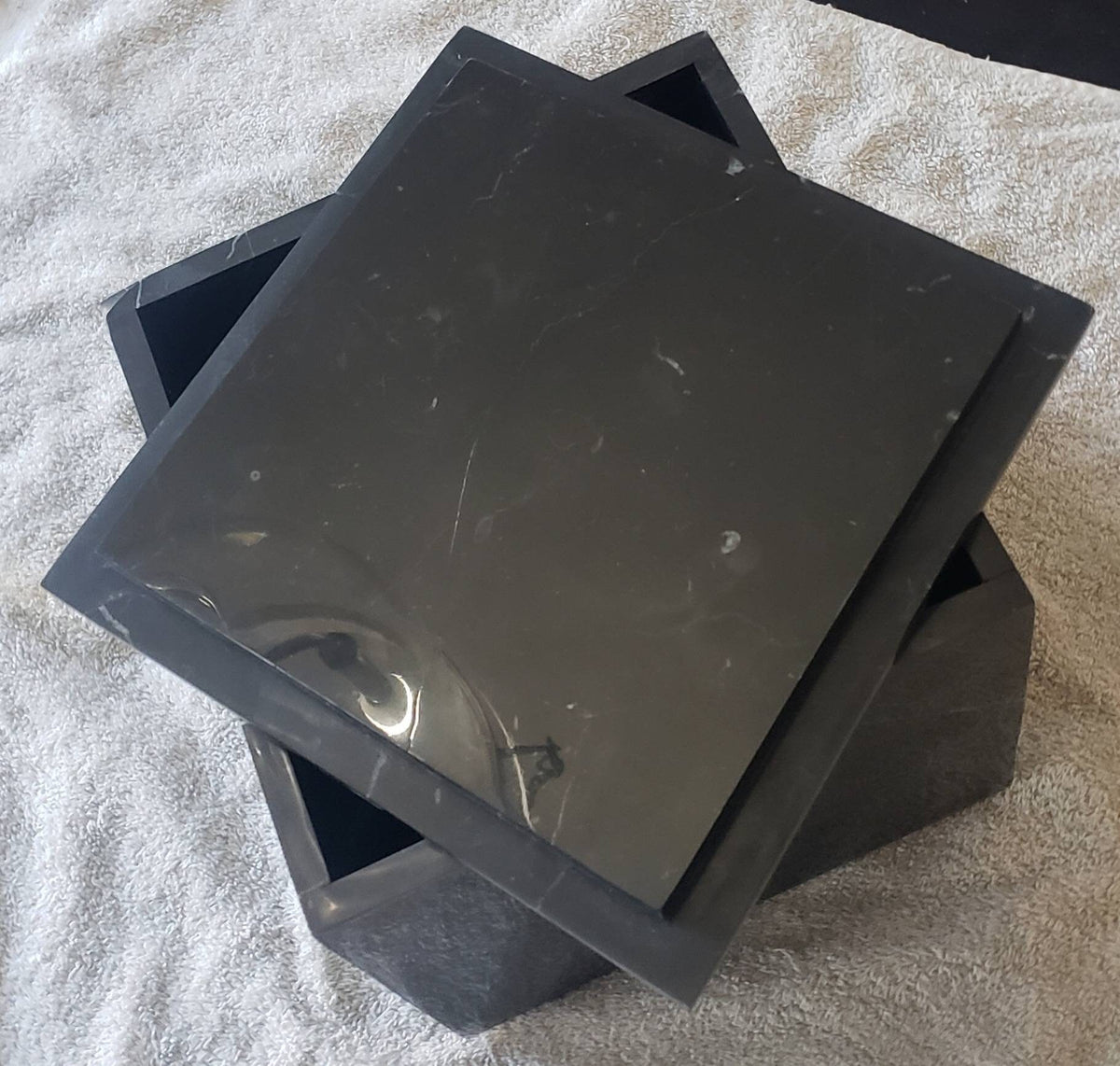 Handmade Marble Box 8"×8" height 8" Available in a variety of stones and colors Free Shipping to The United States.