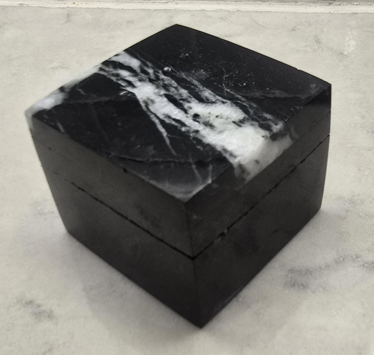 Empress Green Marble Ring Box a beautiful box perfect for a proposal or display a perfect keepsake that will be treasured FREE SHIPPING